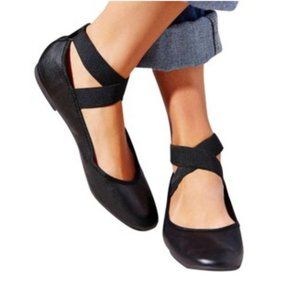 NWOT - UO | KIMCHI BLUE Black Cross Ballet Flats